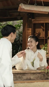Stunning Wedding Photos of Footballer Doan Van Hau and Bride Doan Hai My - image 0