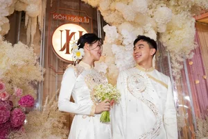 The Luxury Behind Runner-Up Phuong Nhi's Stunning Engagement Bouquet - image 0