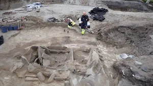 Unlocking Secrets: The 4,000-Year-Old Ancient Tomb That Shocked the World - image 3