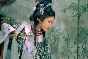 YiTuYu Art Language Vol.9846: Comprehensive 24P Gallery of He Li Han - image 11
