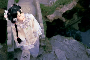 YiTuYu Art Language Vol.9846: Comprehensive 24P Gallery of He Li Han - image 3