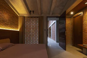 Urban Oasis: A Traditional Country House Design in the Heart of the City - image 0