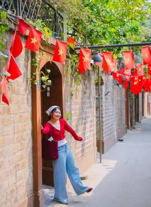 Red Flag Trend: The Best Patriotic Check-In Spots in Hanoi - image 1