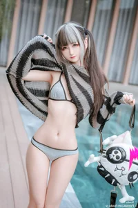 Stunning Cosplay Gallery: KuukoW No.171 Featuring Elegant Grey Bikini Style - image 29