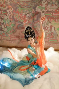 Elegant Portrait Photography: YiTuYu Art Language Vol.5639 Featuring Ji Xiang Xiang - image 1