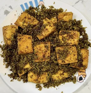 Than Thuy Ha Funny Spring Roll Fail vs Her Delicious Home Cooked Meals - image 10