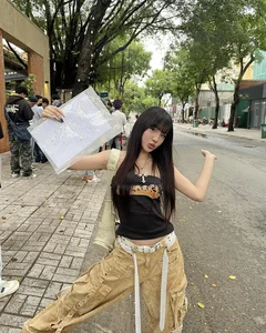 Rising Female Rapper from Hue Captivates Fans with Stunning Stage Presence and Talent - image 2