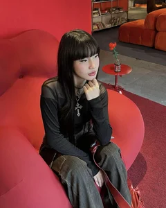 Rising Female Rapper from Hue Captivates Fans with Stunning Stage Presence and Talent - image 6
