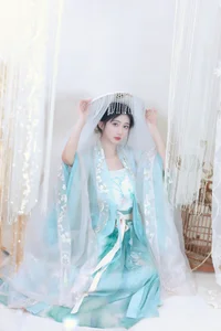 Stunning Visual Storytelling in YiTuYu Art Language Vol.6386 Featuring Qi Luo Sheng De Xiao Su Su - image 7