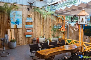 Hawaii Beach Style Cafe in Hanoi with Stunning Red River Views - image 3