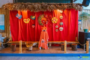 Hawaii Beach Style Cafe in Hanoi with Stunning Red River Views - image 4