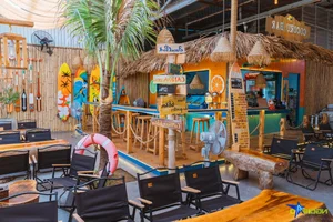 Hawaii Beach Style Cafe in Hanoi with Stunning Red River Views - image 5