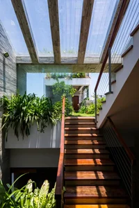 14 Space-Saving Outdoor Staircase Ideas for Narrow Urban Homes - image 0