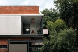 The Living Tapestry: A Multi-Generational Architectural Masterpiece in India - image 5