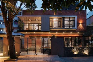 The Living Tapestry: A Multi-Generational Architectural Masterpiece in India - image 12