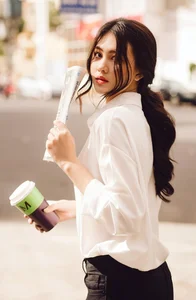Stunning Portraits of Beautiful Vietnamese Model Le Nguyen Yen Nhi - image 0
