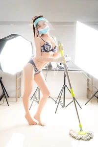 Thapani Meemungtham: The Radiant Beauty of Thai Fashion Modeling - image 14