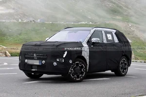 Next-Gen Hyundai Tucson Spotted: A Bold Shift to Boxy, Minimalist Design Language - image 2