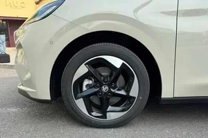 MG4 2026 Launch: 530km Range, Virtual Assistant, and Luxury Massage Seats - image 11