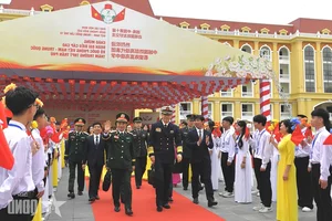 Vietnam and China Defense Ministers Visit Tran Phu School: A Symbolic Diplomatic Moment - image 5