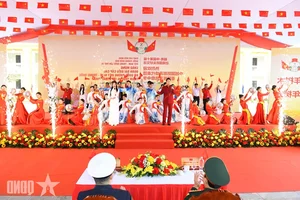 Vietnam and China Defense Ministers Visit Tran Phu School: A Symbolic Diplomatic Moment - image 9