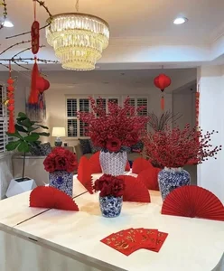 Miss Vietnam Pham Huong Brings Traditional Vietnamese Tet to Her American Villa - image 8