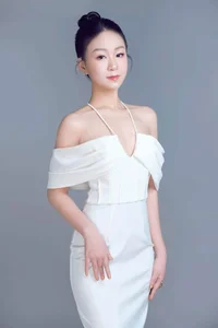Who is Ho Yen Nhi the Ao Dai Vietnam 2022 Runner Up? - image 3