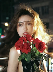 Exquisite Photography: YiTuYu Art Language Vol.4355 Chong Chong Die Die Collection - image 1