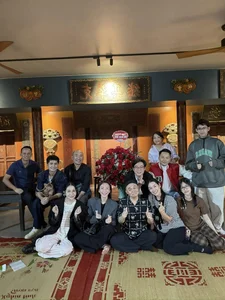 Vietnamese Artists Gather at Mother Goddess Museum to Celebrate Xuan Hinh's Birthday - image 3