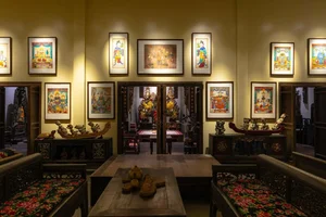 Vietnamese Artists Gather at Mother Goddess Museum to Celebrate Xuan Hinh's Birthday - image 6