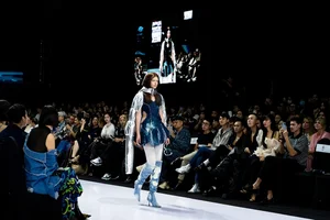 Unique and Avant Garde Accessories at Vietnam International Fashion Week - image 11