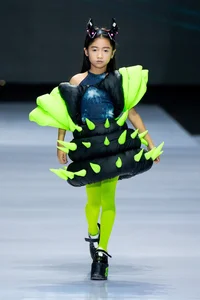 Unique and Avant Garde Accessories at Vietnam International Fashion Week - image 4