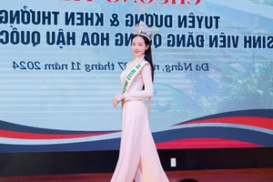 A Queen's Education: Miss International Thanh Thuy Awarded Prestigious Master's Scholarship - image 6
