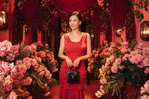Miss Vietnam Ha Kieu Anh Stuns Fans with Incredible Figure and Youthful Beauty at 48 - image 2