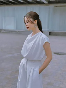 The Ageless Elegance of Huynh Anh’s On-Screen Mother in ‘Biet Duoc Den’ - image 7