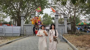Discovering the Spiritual Appeal of Tranh Temple in Hai Duong - image 0