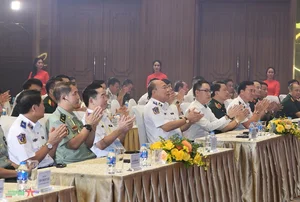 Vietnam and China Coast Guard Cultural Gala and Friendly Exchange - image 6