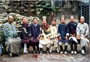 9 Shocking Historical Photos Capturing the Final Days of the Qing Dynasty - image 2