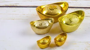 100+ Lucky Wallpapers for the Metal Element to Attract Wealth and Prosperity - image 41