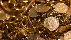 100+ Lucky Wallpapers for the Metal Element to Attract Wealth and Prosperity - image 79