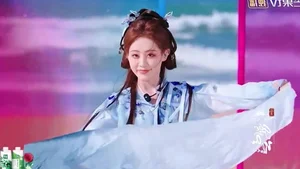 Chinese Actress Zhu Xudan Shines in Exquisite Vietnamese Fashion - image 0