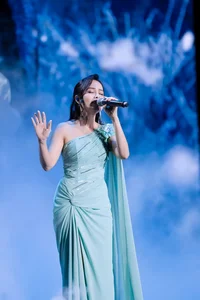Dan Truong and Cam Ly Reunite for 30th Anniversary Concert Special - image 1