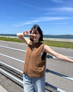The Viral Phenomenon: How One Photo Made This Japanese Office Worker Famous - image 4