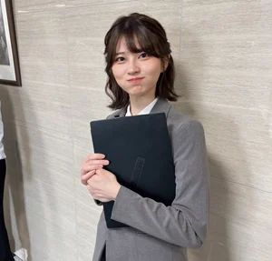 The Viral Phenomenon: How One Photo Made This Japanese Office Worker Famous - image 8