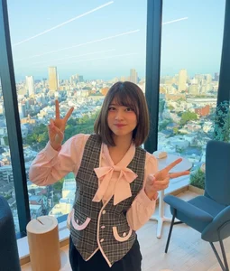 The Viral Phenomenon: How One Photo Made This Japanese Office Worker Famous - image 0