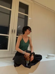 Song Hye Kyo Effortless Fashion Style: Timeless Elegance at 44 - image 5