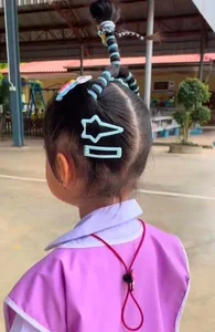 Creative and Hilarious School Hairstyles by a Resourceful Mom - image 5