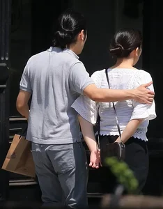 Former Princess Mako and Husband Kei Komuro Spotted on Sweet Walk in NYC - image 5