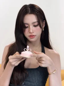 Vietnamese Celeb Updates: Le Giang Addresses Son Tung M-TP Rumors - image 25