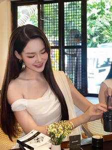 Vietnamese Celeb Updates: Le Giang Addresses Son Tung M-TP Rumors - image 7